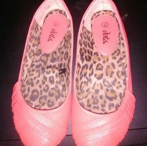 Women's flats